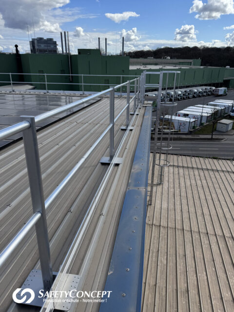 Protection collective NF EN13374